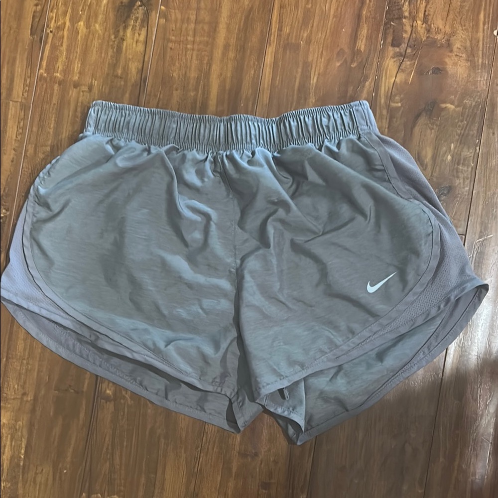 Nike Women's Tempo Dry‎ Fit Core 3'' Running Shorts Grey